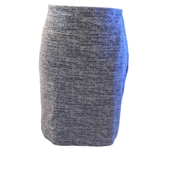 Express skirt size M 🎉host pick🎉 - Picture 5 of 14